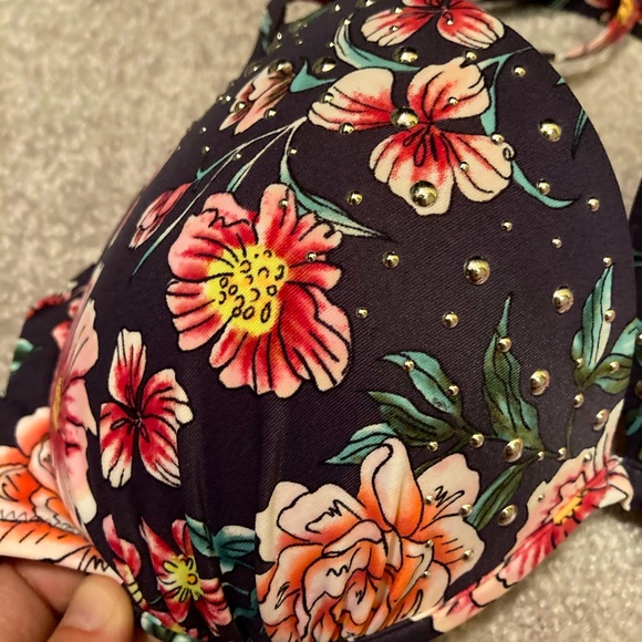 🌸SHADE & SHORE floral push-up bikini🌸 - Picture 2 of 4